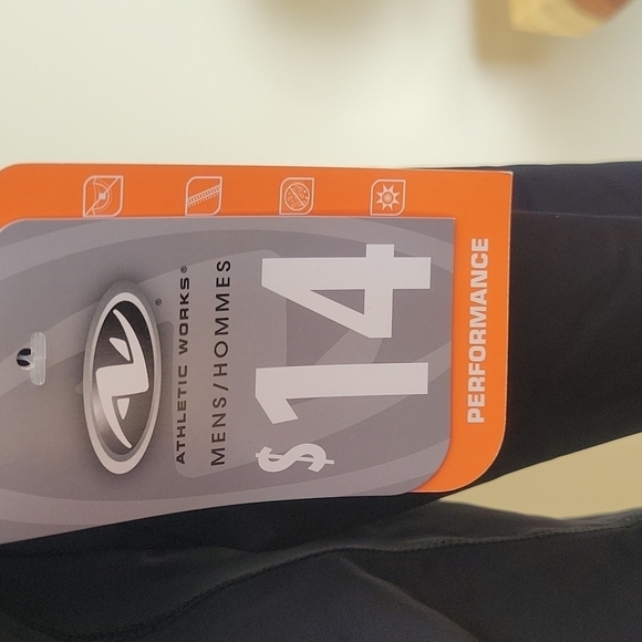 Men's rash guard - Picture 2 of 6